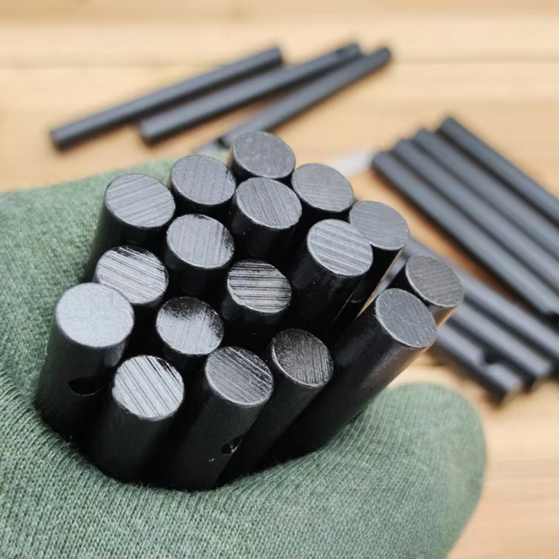 屋外緊急用マグネシウムスティック 穴あきキャンプ用フリント  - Magnesium Fire Starter のレビューと価格