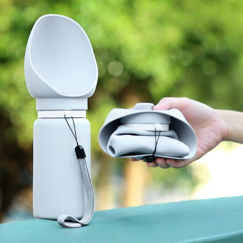 ペット用携帯水筒：折りたたみ式犬用給水器（飲水トレイ付き）- - Water Bag Collapsible のレビューと価格
